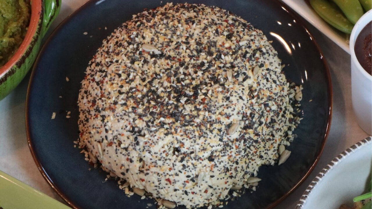 Smoky Cheeze Ball